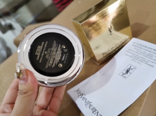 Phấn nước 𝐘𝐒𝐋 𝐋𝐄 𝐂𝐔𝐒𝐇𝐈𝐎𝐍 𝐄𝐍𝐂𝐑𝐄 𝐃𝐄 𝐏𝐄𝐀𝐔