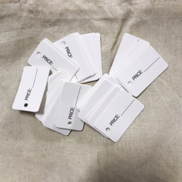 Nhãn mác giấy 2.5 x 4cm -khoảng 100 cái - Có sẵn