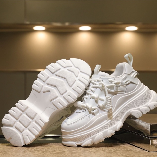 🎀COOL A Giày Sneaker Da Đế Dày Đa Năng Phong Cách Châu Âu Hàng Châu Âu da đế dày bánh xốp giày nhỏ màu trắng tăng chiều cao và hiện giày bố mỏng thường nữ đế trong triều