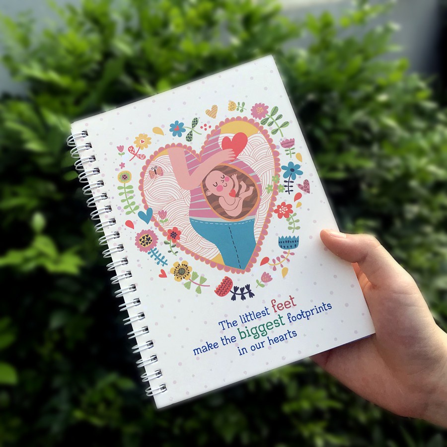 Sổ - Notebook: Gia Đình Thân Yêu - The Littlest Feet Make The Biggest Footprints In Our Hearts