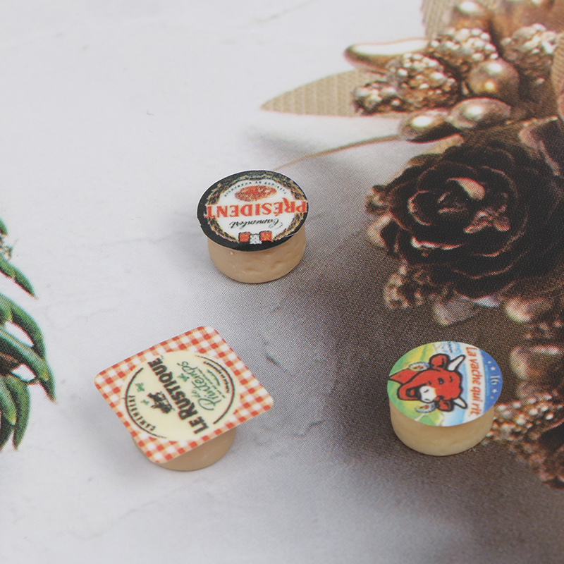 Set 3 phô mai mini tỉ lệ 1 / 12 dùng trang trí nhà búp bê