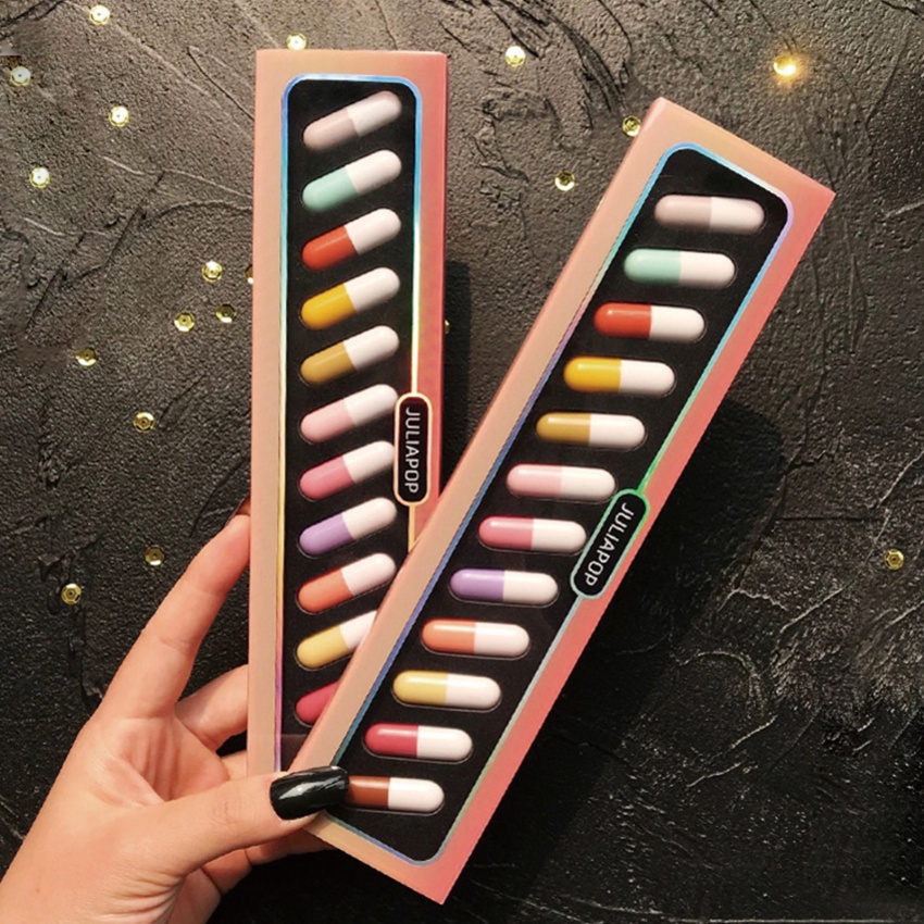Set 12 Thỏi Son Sáp Mini Hình Viên Thuốc Con Nhộng Màu Sắc Thời Trang Không Thấm Nước Chống Dính Cốc