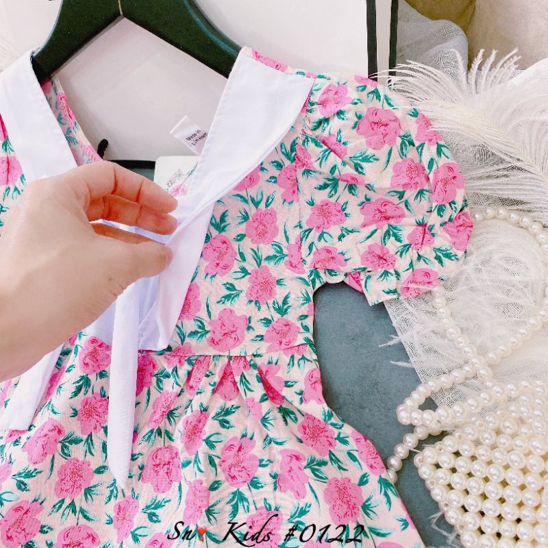 Váy hoa cổ vuông nhẹ nhàng bé gái