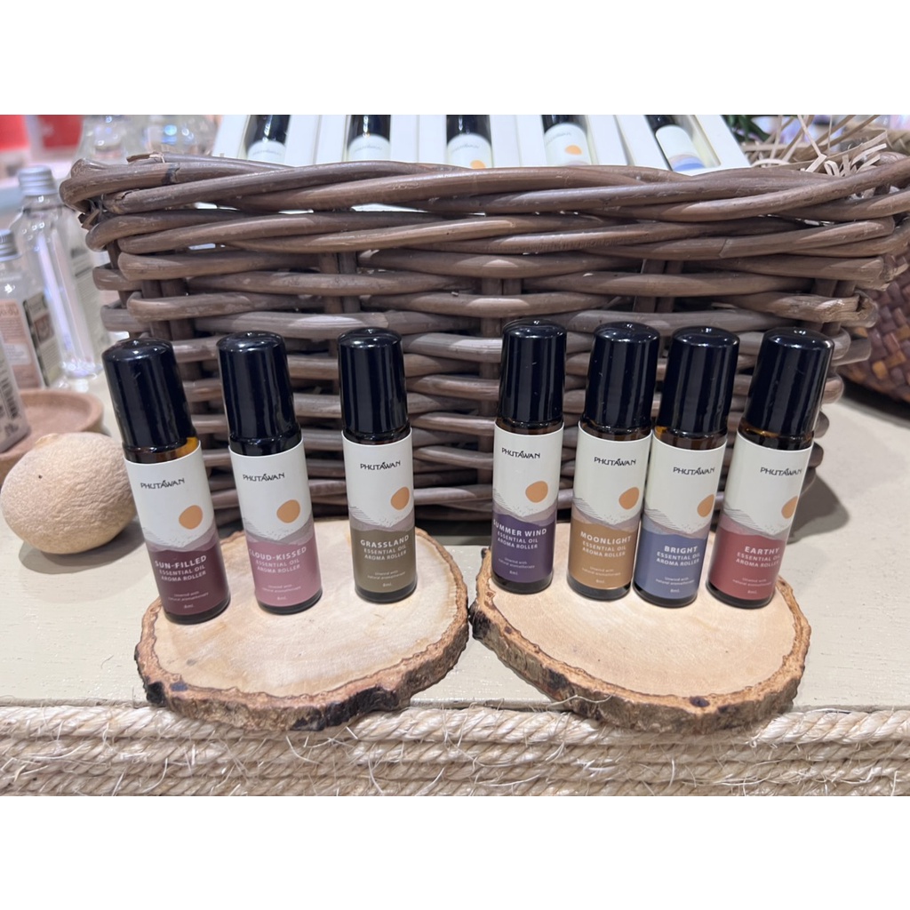 Tinh Dầu Thơm Phutawan Essential Oil Aroma Roller, Thiết Kế Lăn Tiện Dụng Với Thành Phần Tự Nhiên 8ml