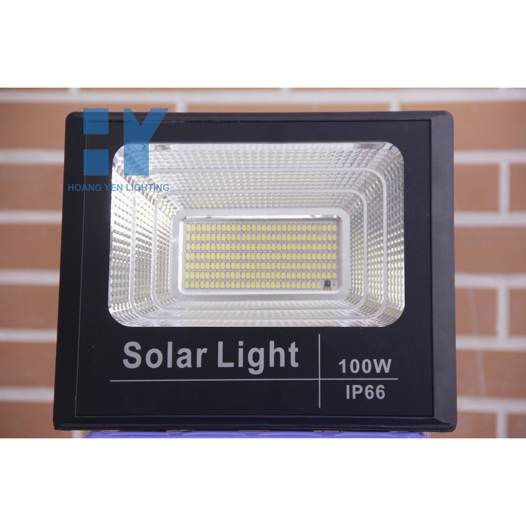 Đèn năng lượng mặt trời , Đèn led pha năng lượng mặt trời 100w.  .