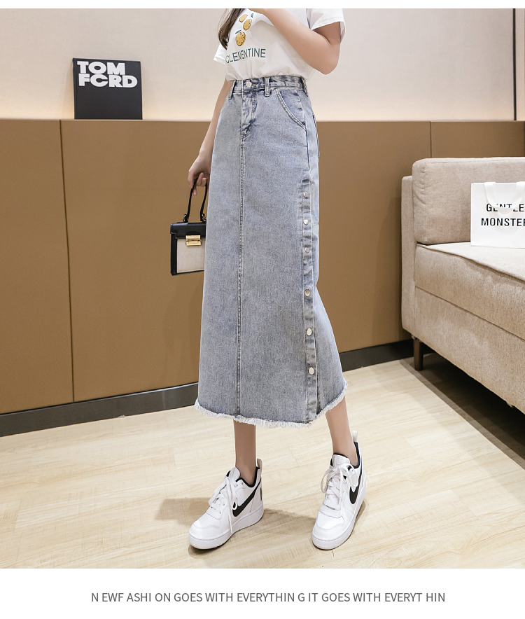 Chân Váy Denim Dài Xẻ Tà Phối Hàng Nút Phong Cách Hàn Quốc Quyến Rũ | BigBuy360 - bigbuy360.vn