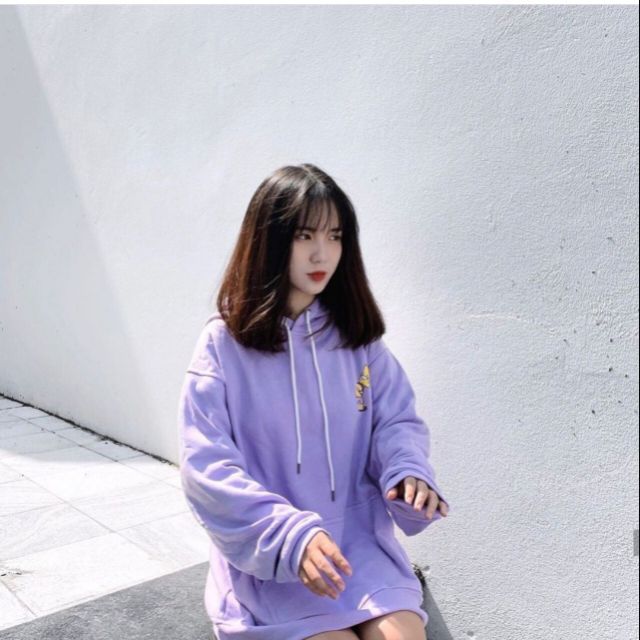 Áo hoodie xịn sò in họa tiết hoạt hình hài hước kết hợp với màu tím đang dẫn đầu xu hướng hot trend 2019 AB0175