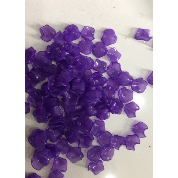 Cánh hoa size nhỏ.