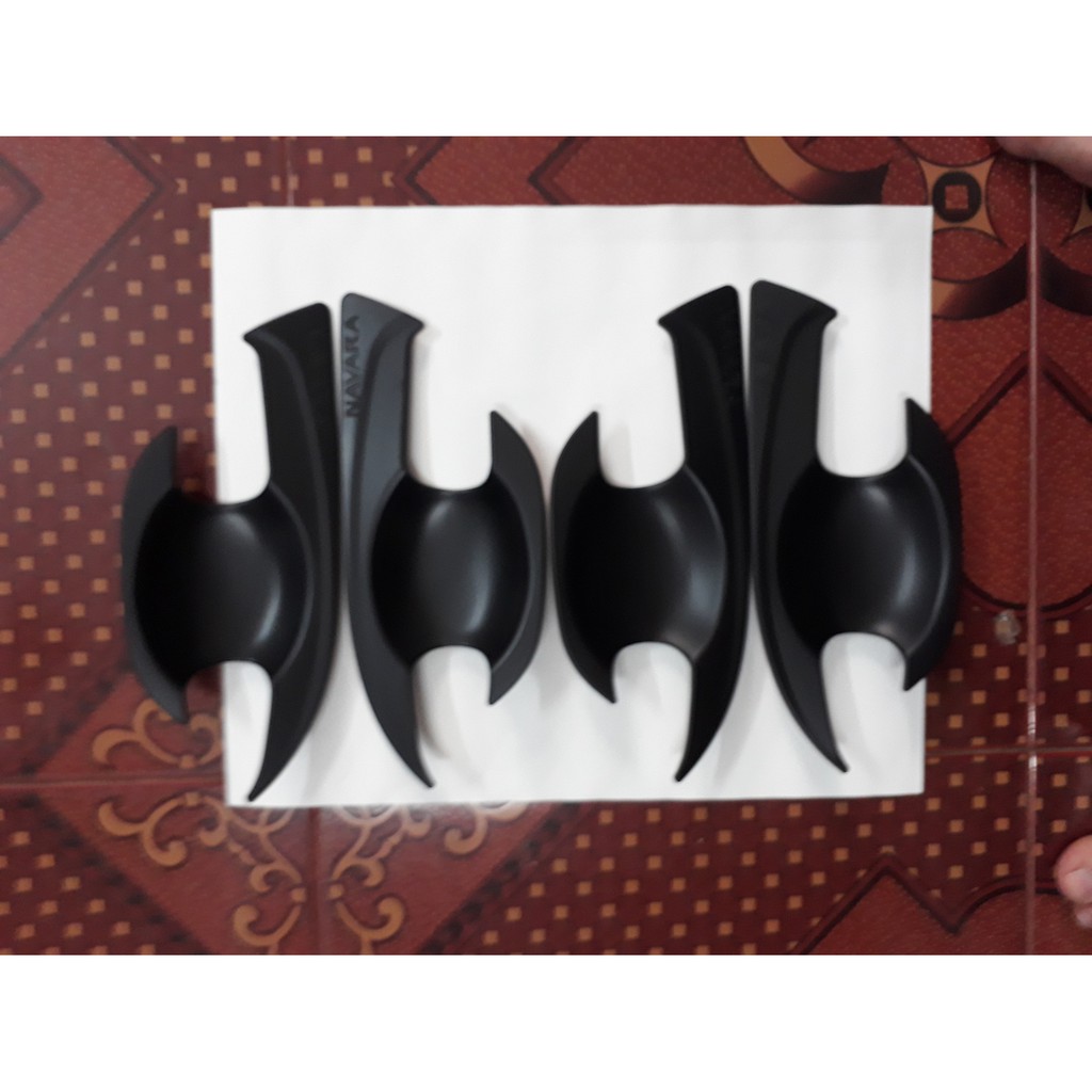 Bộ ốp hõm cửa đen xe Nissan Navara các đời 2015 đến 2021