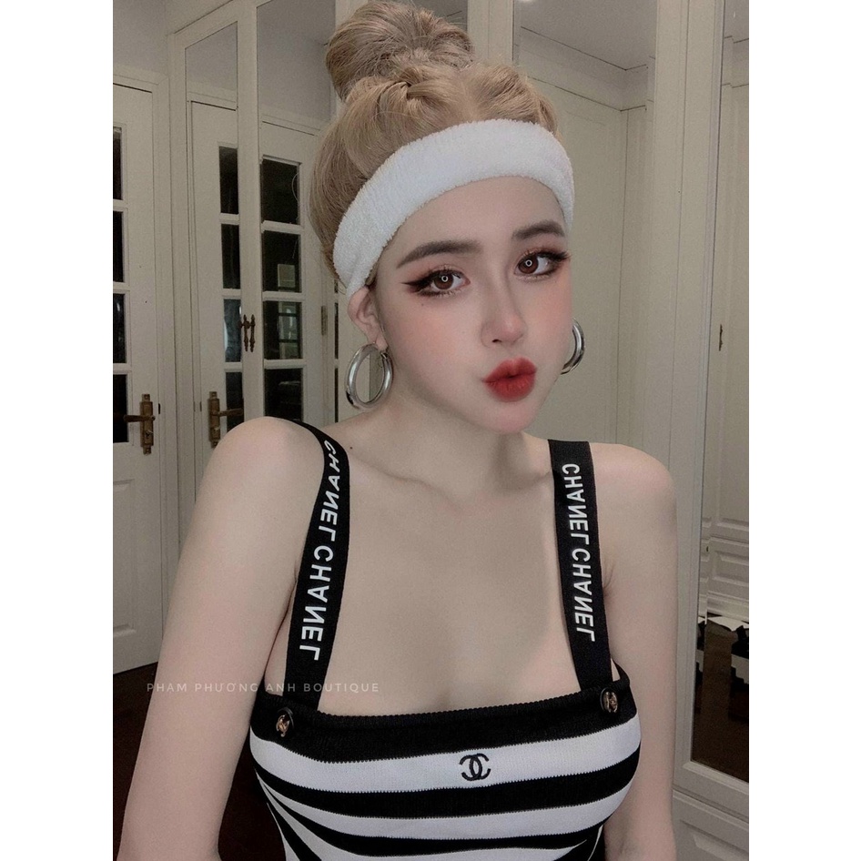 Áo len croptop 2 dây C.N kẻ ngang hot hit