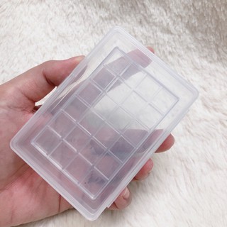 Hộp nhựa chiết màu + kèm pan 24 ô màu 0,5ml.