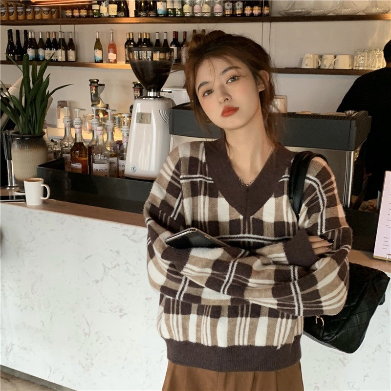 Áo Sweater Tay Dài Cổ Chữ V Sọc Ca Rô Thời Trang Xinh Xắn Cho Nữ