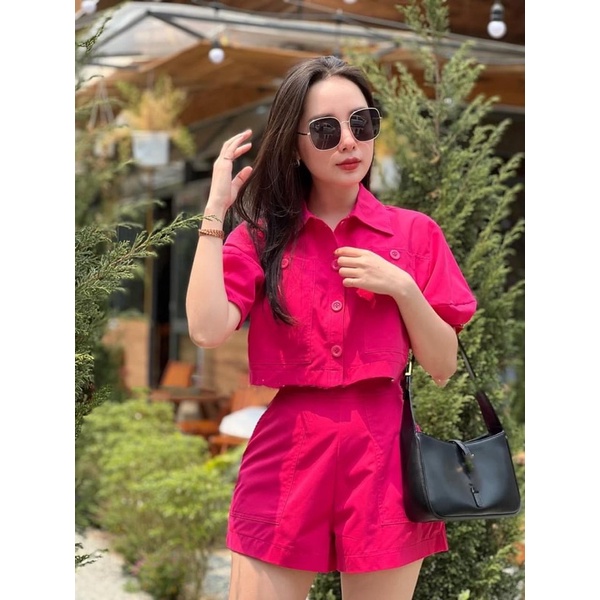 Set áo sơ mi tay ngắn croptop kèm quần short