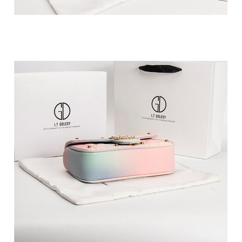 Túi hiệu I.T GOLEDY HONGKONG cao cấp, hàng chính hãng.