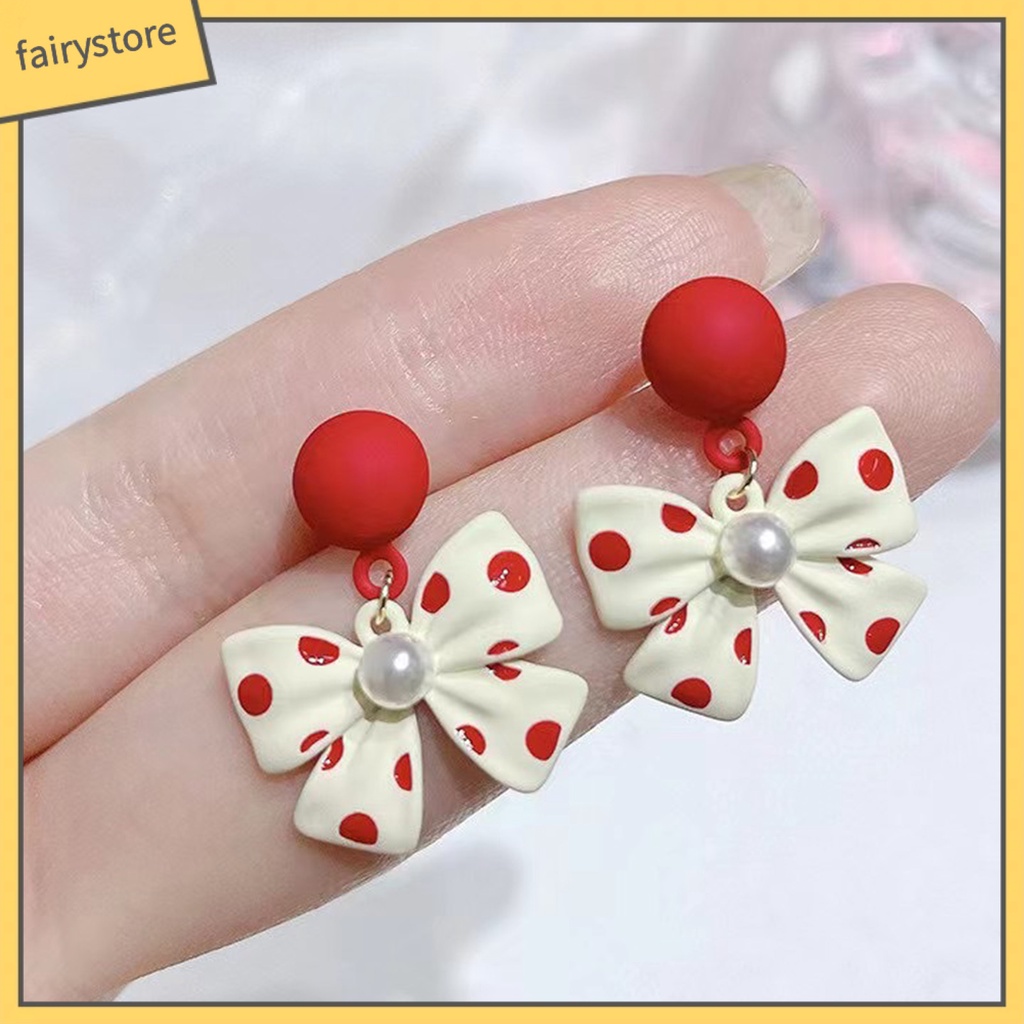 Khuyên tai nữ trang dáng dài tạo hình độc đáo