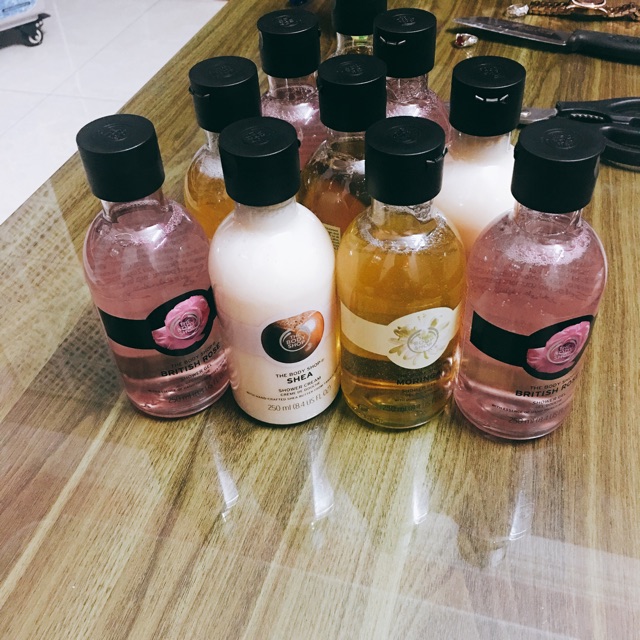 Sữa tắm the body shop