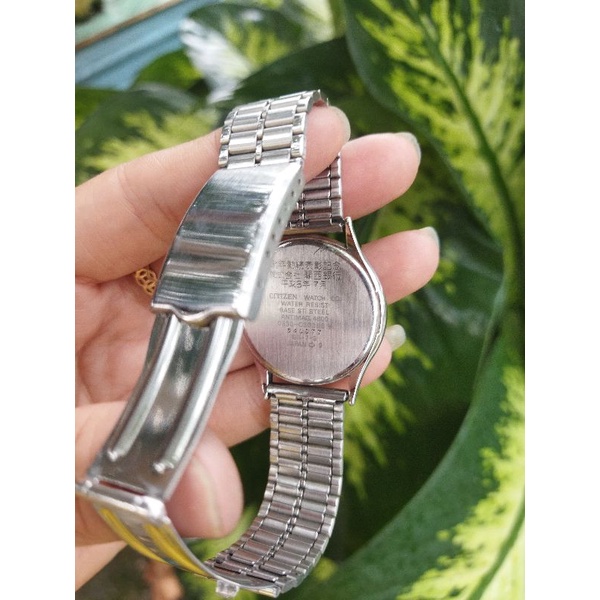 Đồng hồ nữ giá rẻ thương hiệu Citizen Exceed