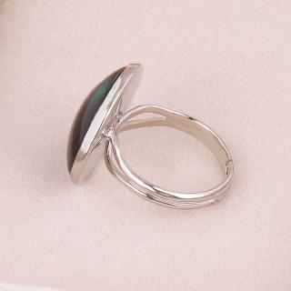 Princess ring girl