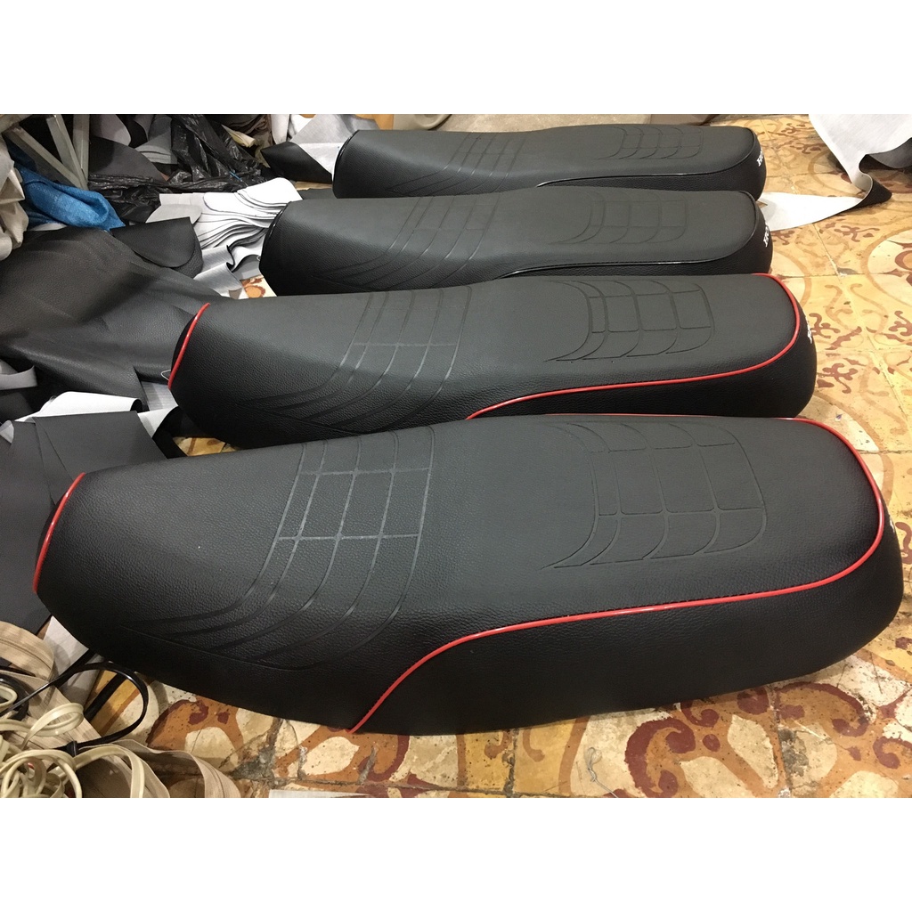 Nệm mút yên xe Honda Dream thương hiệu Hồng Tiến chính hãng
