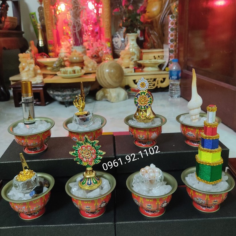 Bộ 8 Món Cúng Dường Gồm Bộ Ly Và Tám Món pháp khí mật tông tây tạng  giá rẻ nhất