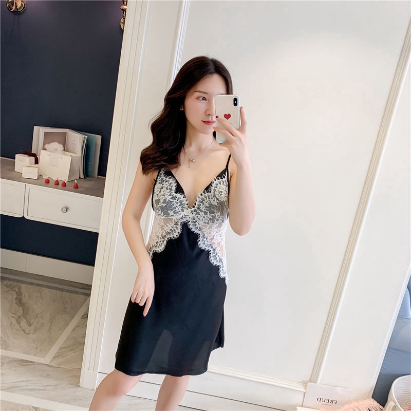 Đầm ngủ hai dây sát nách cổ V gợi cảm dành cho nữ