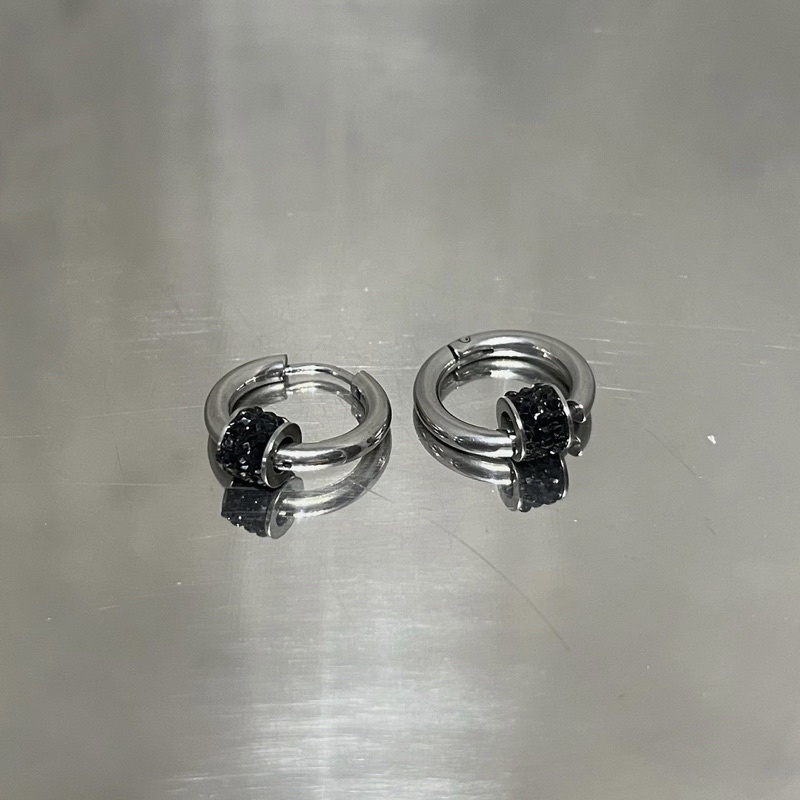 khuyên tai bấm lỗ đính đá lấp lánh kiểu dáng unisex