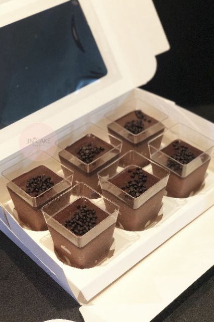 Bánh Mousse Chocolate