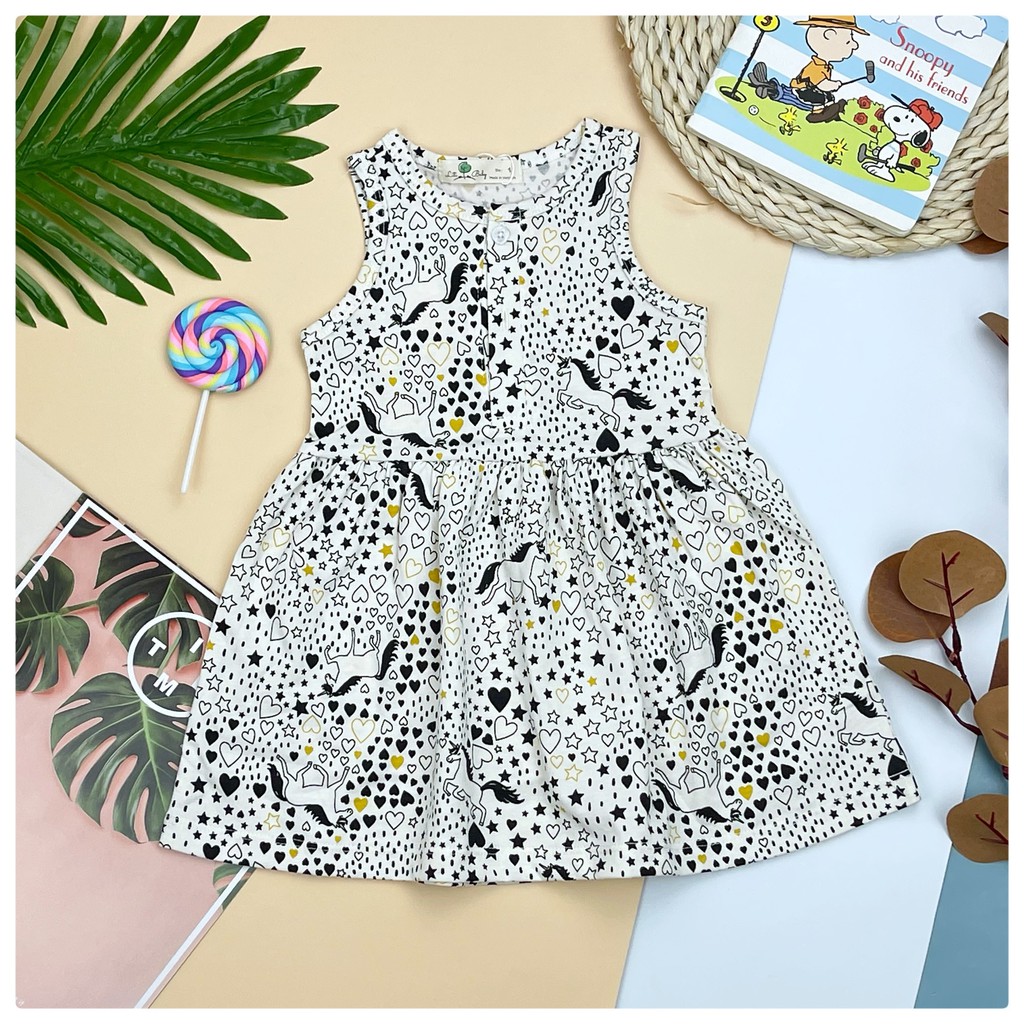 Váy cotton sát nách cài cúc cổ trụ bé gái size 1-10, cho bạn từ 10-29kg. Chất cotton siêu mát, siêu đẹp, mặc mát. Lô 1