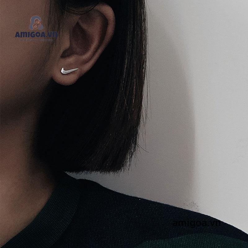 ✨✨Hoa tai đinh tán kiểu thương hiệu hợp xu hướng đơn giản phong cách đường phố dành cho nam và nữ