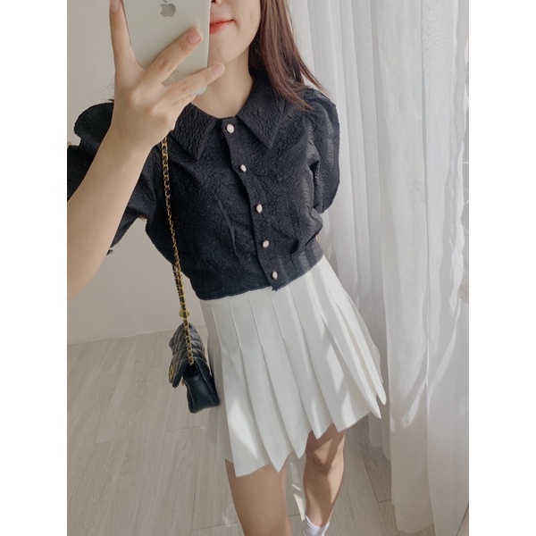 Áo croptop cài cúc vải xốp