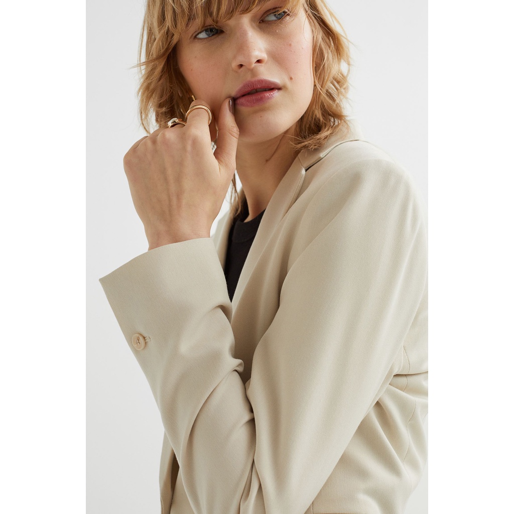 H&M Đức - Blazer tay áo đính nút màu trắng kem hai túi sale auth cao cấp chính hãng có sẵn 0988242011