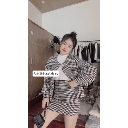 Set áo khoác kèm chân váy dạ họa tiết kẻ ZICZAC sang chảnh phong cách Hàn Quốc | BigBuy360 - bigbuy360.vn
