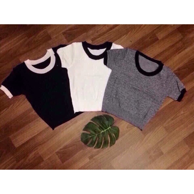 Áo thun crop top