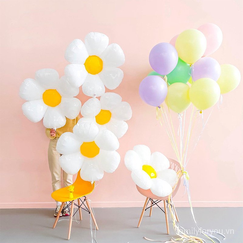 Bong bóng lá nhôm hình hoa cúc trắng dùng trang trí tiệc sinh nhật