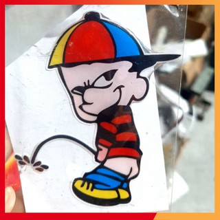 Tem nổi cậu bé đái bậy