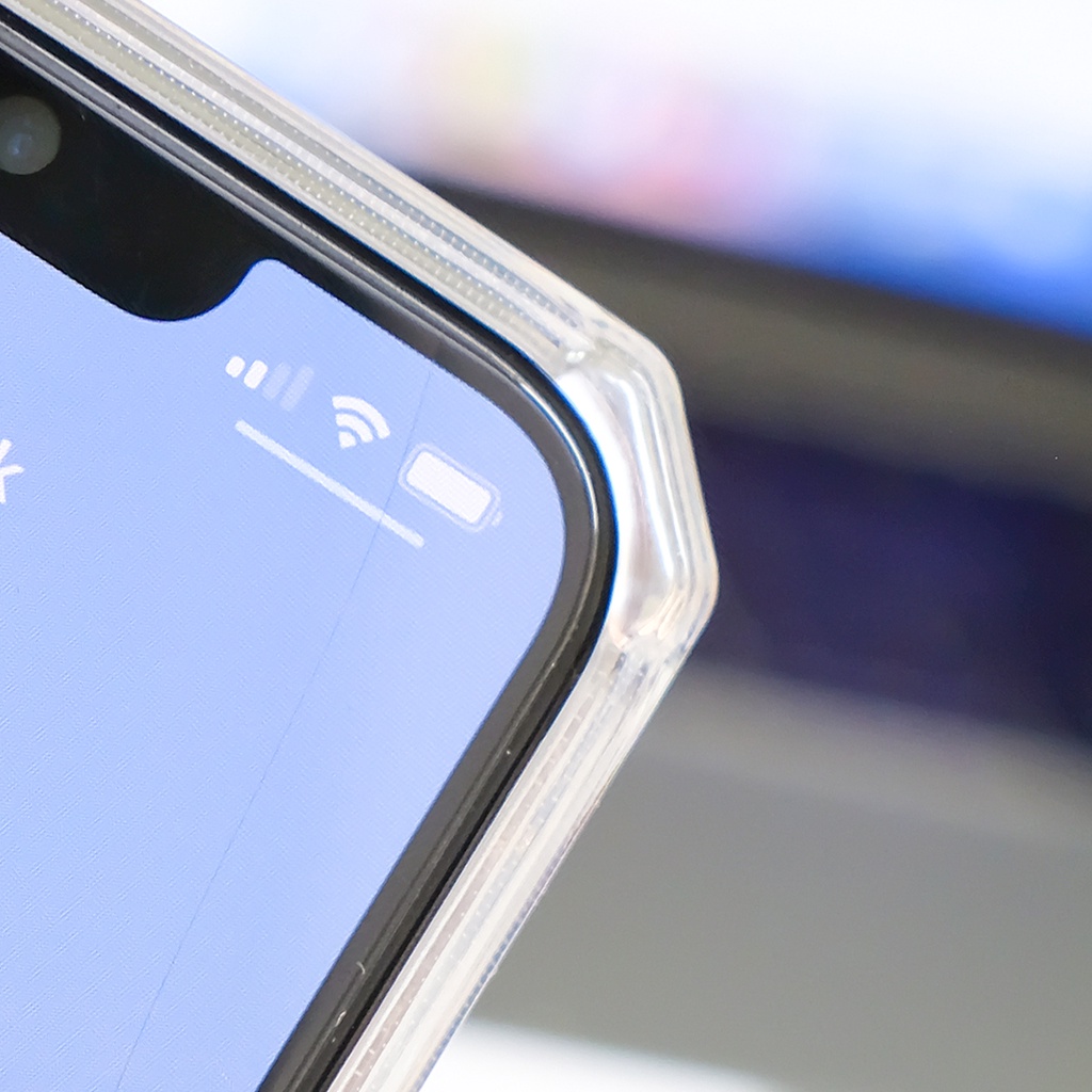 Ốp iPhone PikaMac (Pikachu dùng Macbook): Silicon trong, chống sốc bảo vệ máy hiệu quả | BigBuy360 - bigbuy360.vn