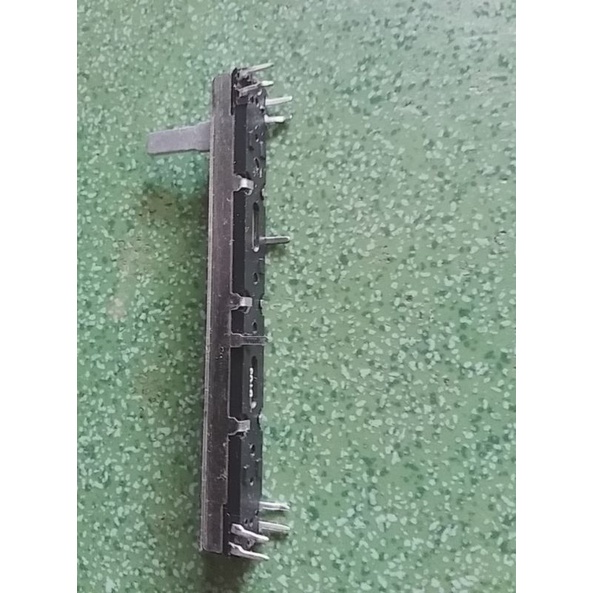 1 CHIẾC FADER MIXER MACKIE 10K