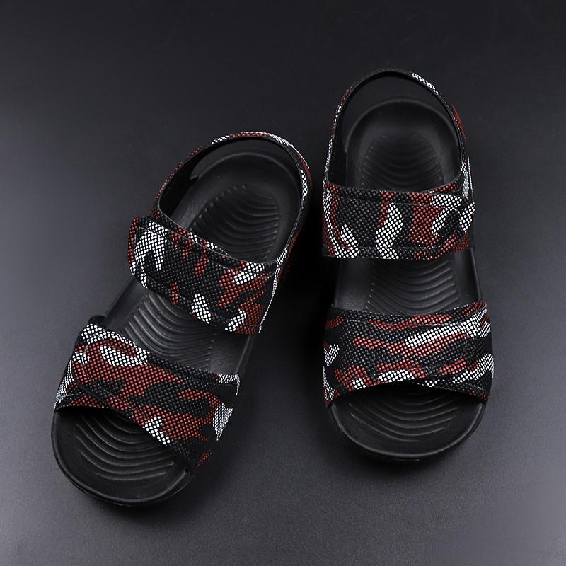 Giày sandal năng động cho em bé