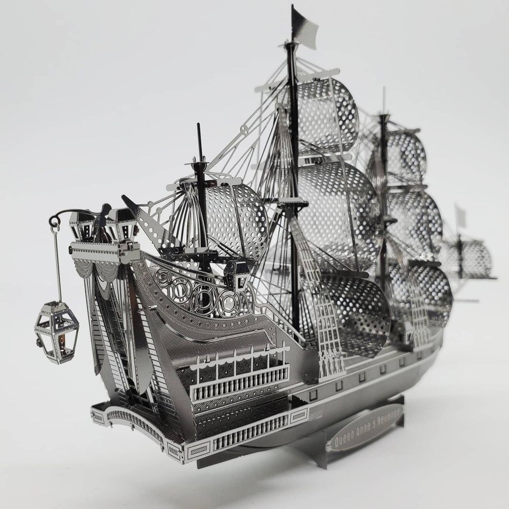 Mô Hình 3D Kim Loại Tàu Queen Anne's Revenge Trong Phim Cướp Biển Vùng Caribe