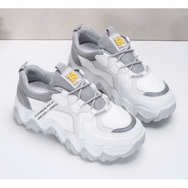 Giày sneaker nữ TLT92