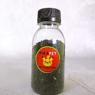 Thức ăn Mè đen thơm hỗ trợ tiêu hoá cho Hamster.