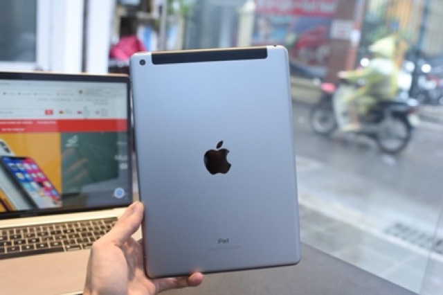 Máy tính bảng thế hệ gen 6 2018 32gb 4g máy như mới tinh còn bảo hành chính hãng Apple dài | BigBuy360 - bigbuy360.vn