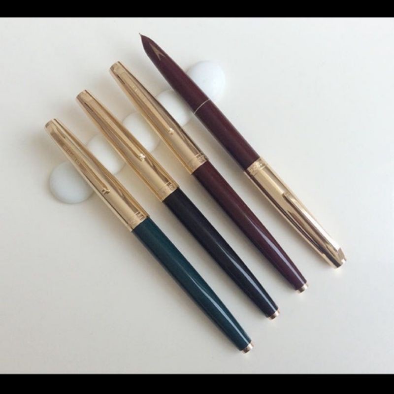 Bút máy Hero 331 Chính Hãng có mũi tên vàng đầu bút