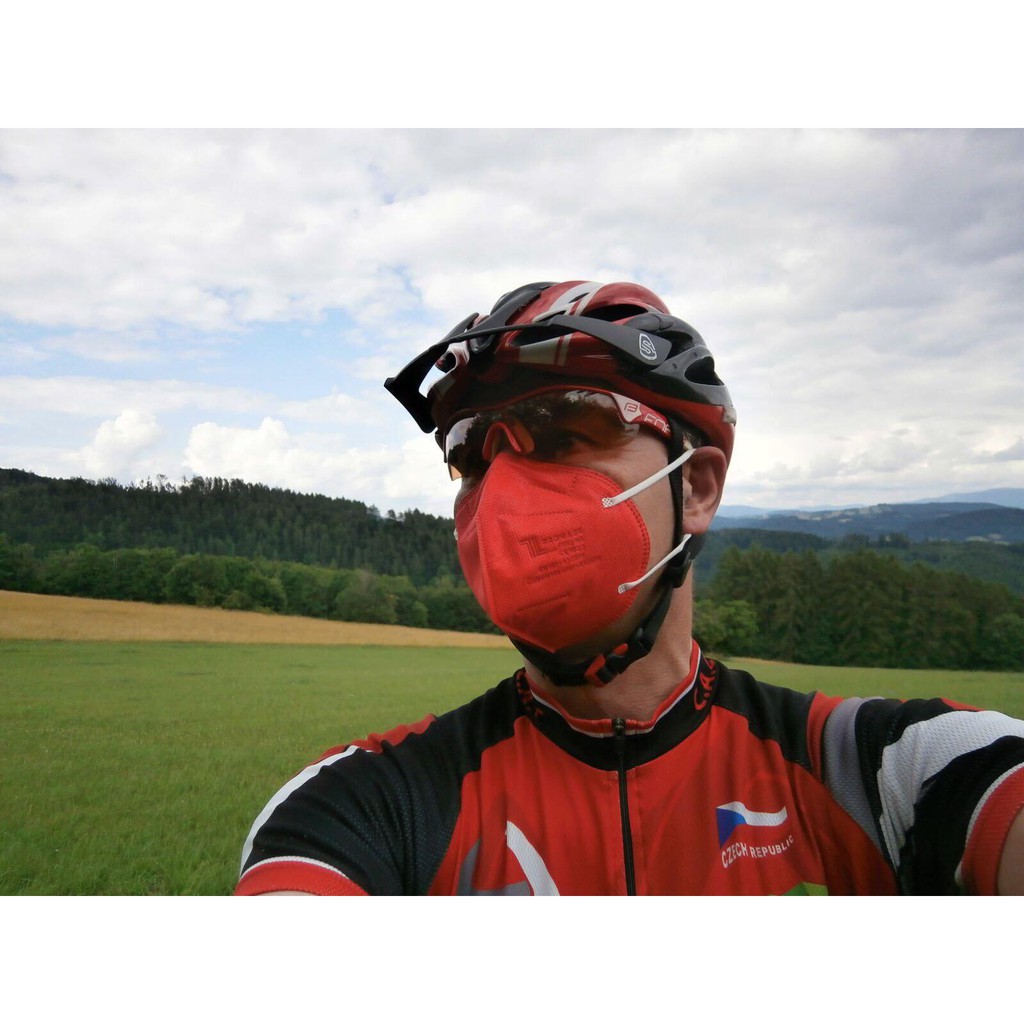 Khẩu trang 5 lớp FFP2 (N95) Thịnh Long - Tiêu chuẩn xuất khẩu Châu Âu,hộp 20 cái, màu trắng và đen | BigBuy360 - bigbuy360.vn