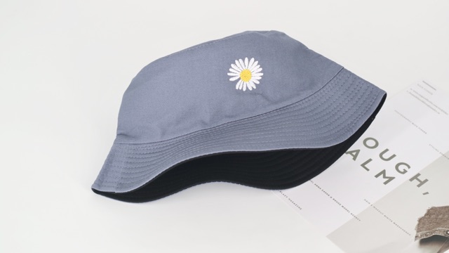 Nón bucket Daisy hai mặt xanh đen