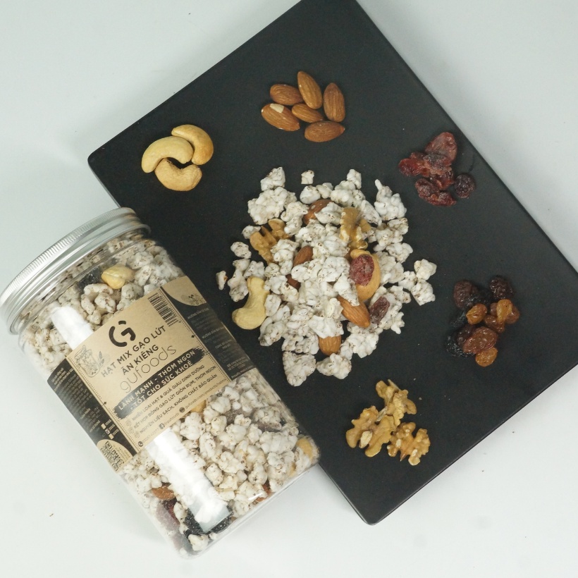 Granola siêu hạt dinh dưỡng mix gạo lứt ăn kiêng GUfoods - Lành mạnh, Thơm ngon, Tốt cho sức khoẻ