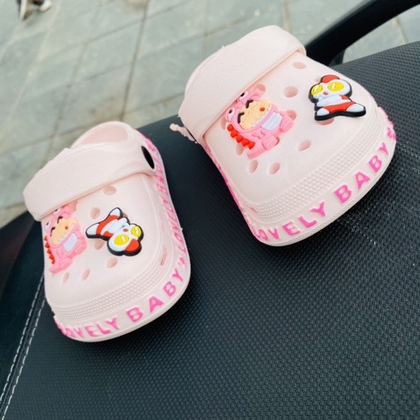 Dép Sục Cho Bé 💞FREESHIP💞 Dép Cross Kèm Sticker Bé Trai Và Bé Gái - Dép Siêu Nhẹ Bé 4=>18 Tuổi [evelykids]