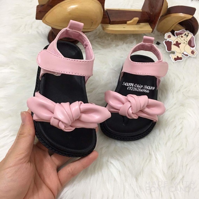 Sandal nơ bé gái