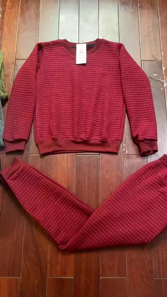 Bộ nỉ trần cho nữ (Hoạ tiết thay đổi liên tục) . | BigBuy360 - bigbuy360.vn