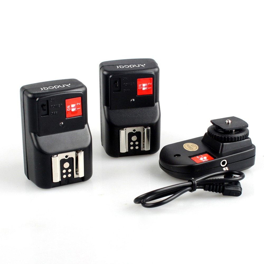 Ĩ Andoer PT-04GY 4 Channels Wireless Remote Speedlite Flash Trigger Universal 1 Transmitter & 2 Receivers for Canon Niko